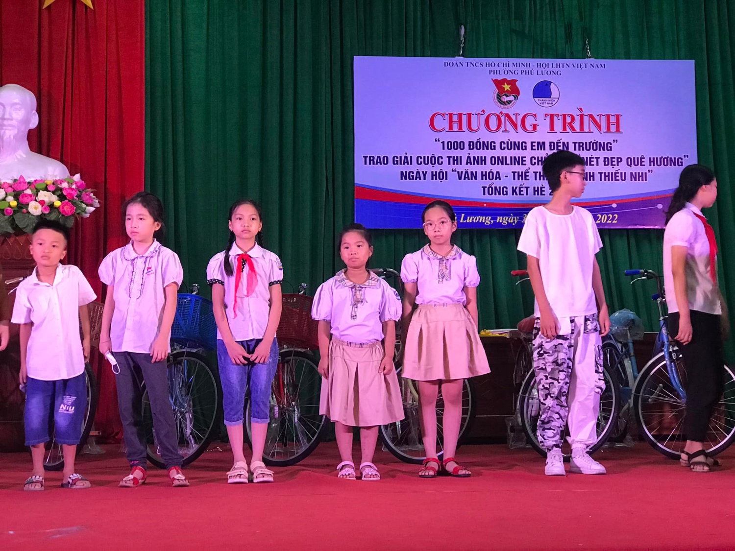 NGUYỄN THỊ KIM CHI 3a2 VÀ LÊ BẢO YẾN 2a6